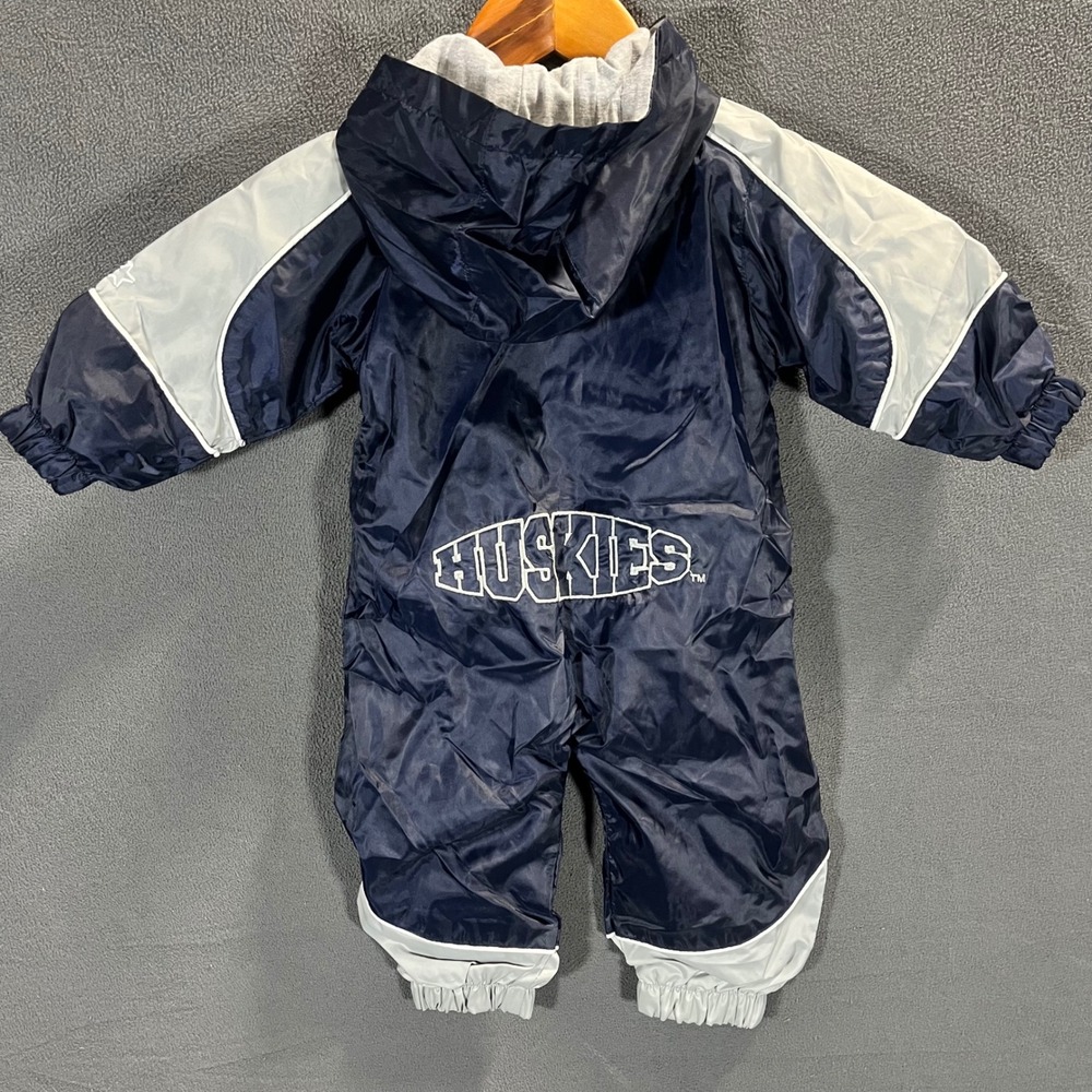 Starter Team UConn Huskies Hooded Windbreaker Jumpsuit Navy Blue Grey 6/9 Months - Picture 3 of 5